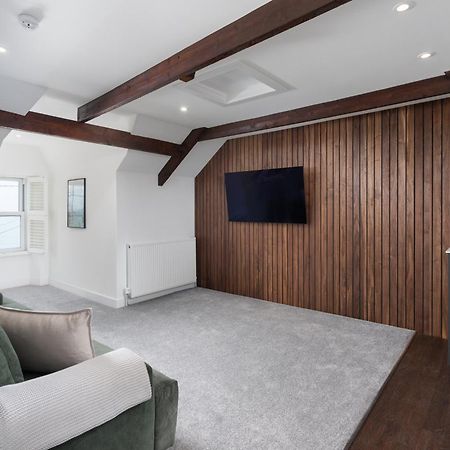 Luxury Modern Suite In Marazion With Parking Экстерьер фото