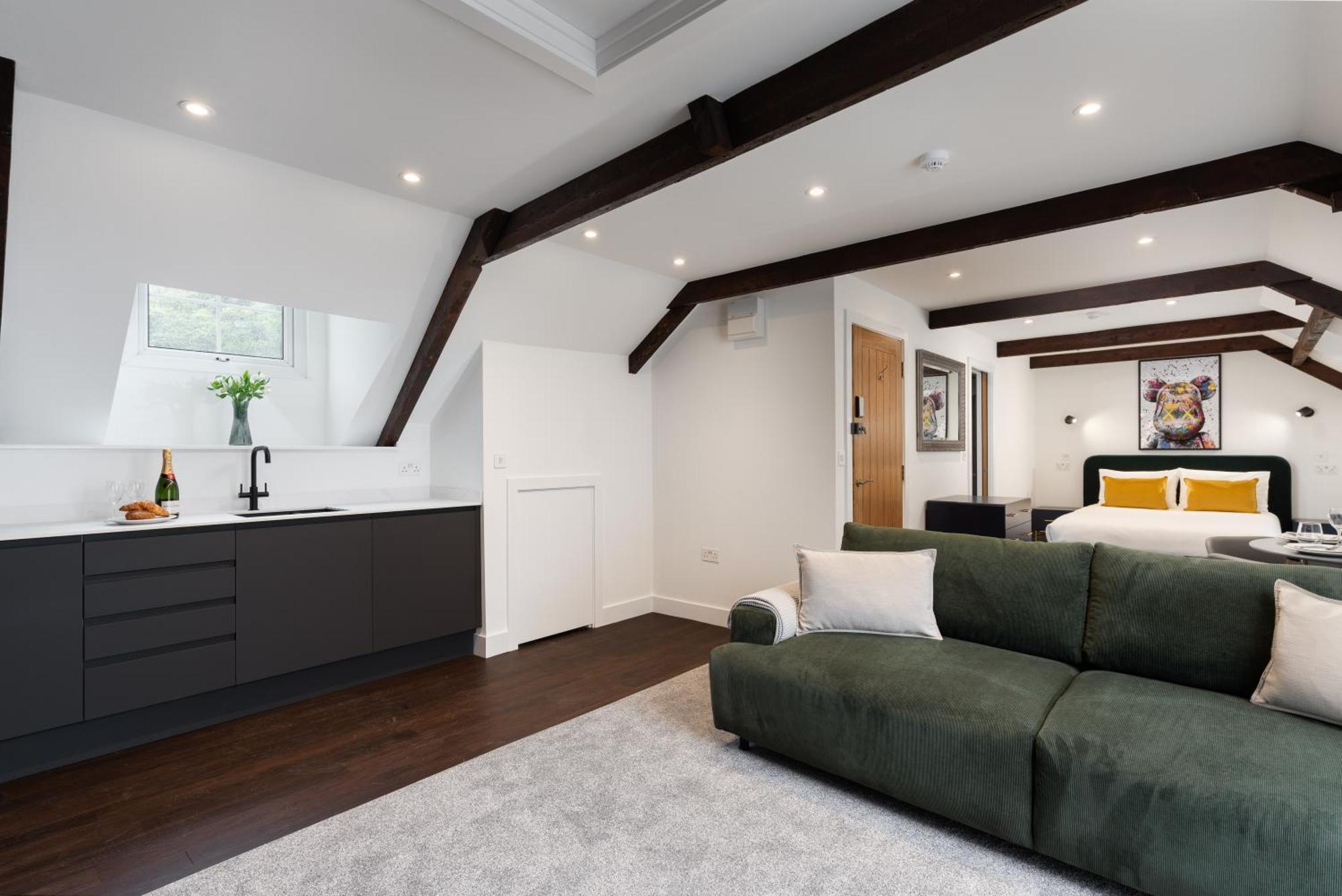 Luxury Modern Suite In Marazion With Parking Экстерьер фото