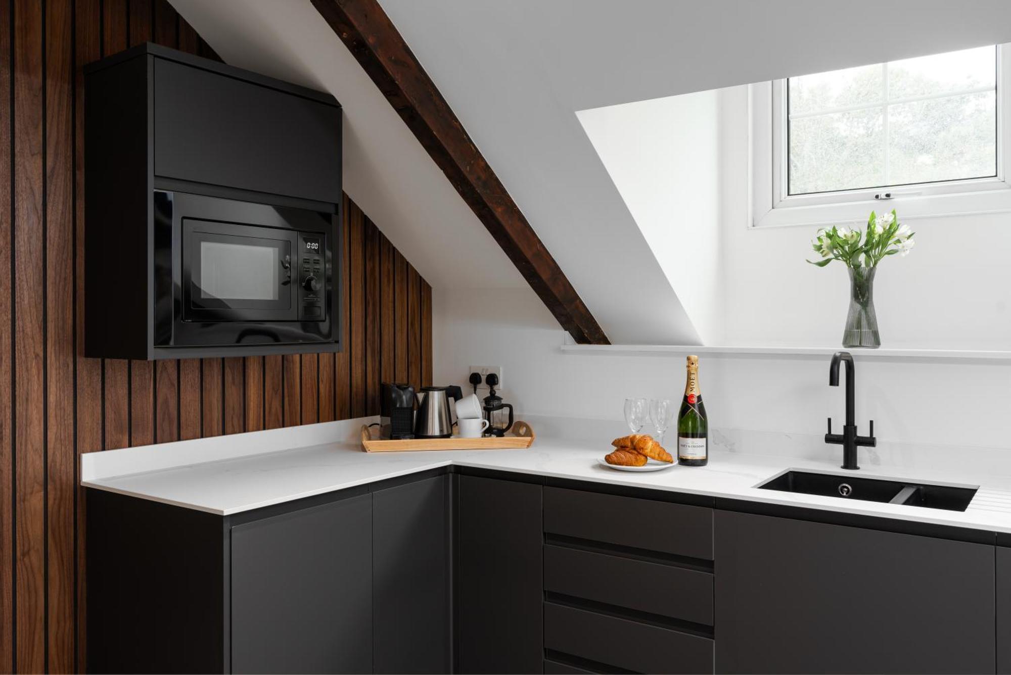 Luxury Modern Suite In Marazion With Parking Экстерьер фото